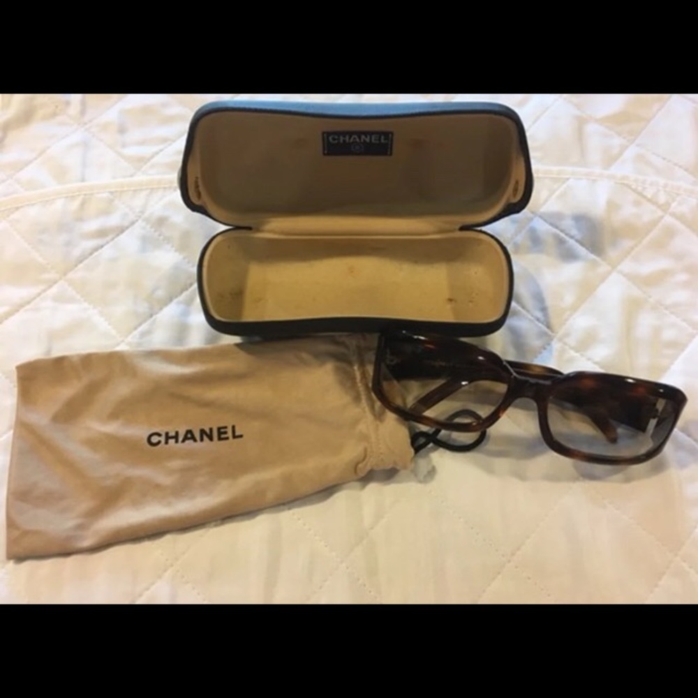 Chanel tortoiseshell sunglasses
